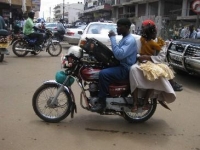 ウガンダの交通機関