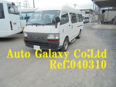 トヨタハイエース福祉車１０人乗り（59.8万円）