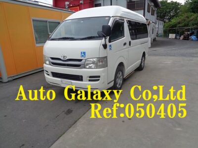 トヨタレジアスエース９人乗り福祉車