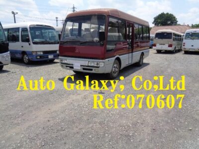 三菱ローザクーラーDX26人乗り