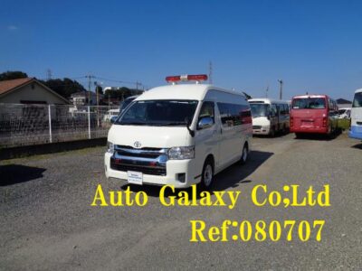 トヨタ　ハイエス救急車